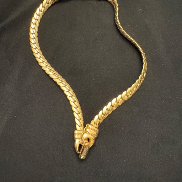 neckless - Picture 2 of 3